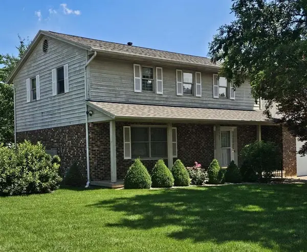 2331 N Wilmar DR, Quincy, IL 62301