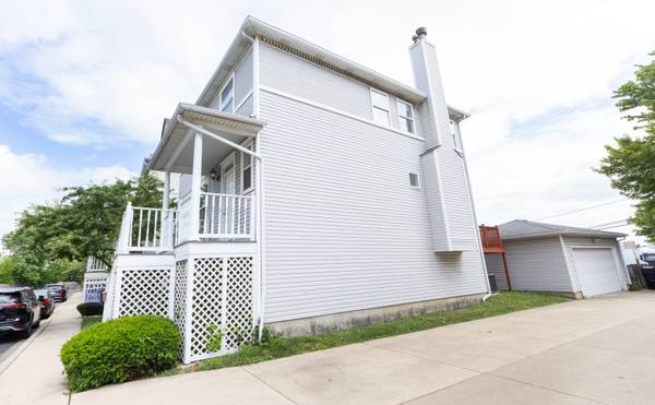 4257 N Kolmar AVE, Chicago, IL 60641