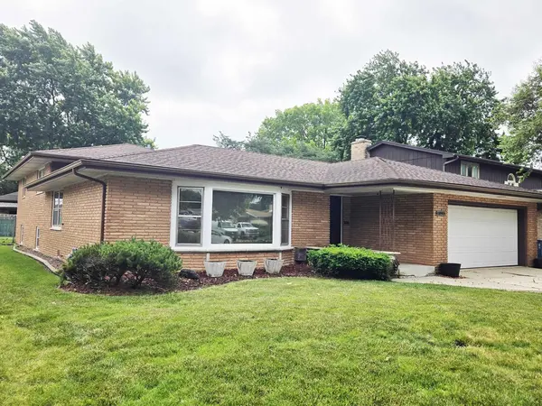 9605 S Kolin AVE, Oak Lawn, IL 60453