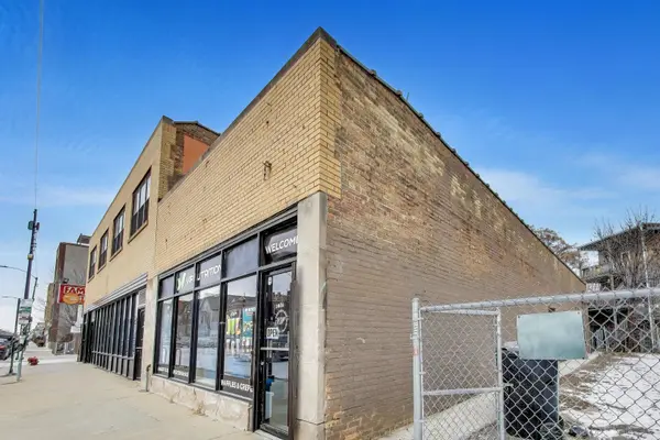 3426 W Diversey AVE, Chicago, IL 60647