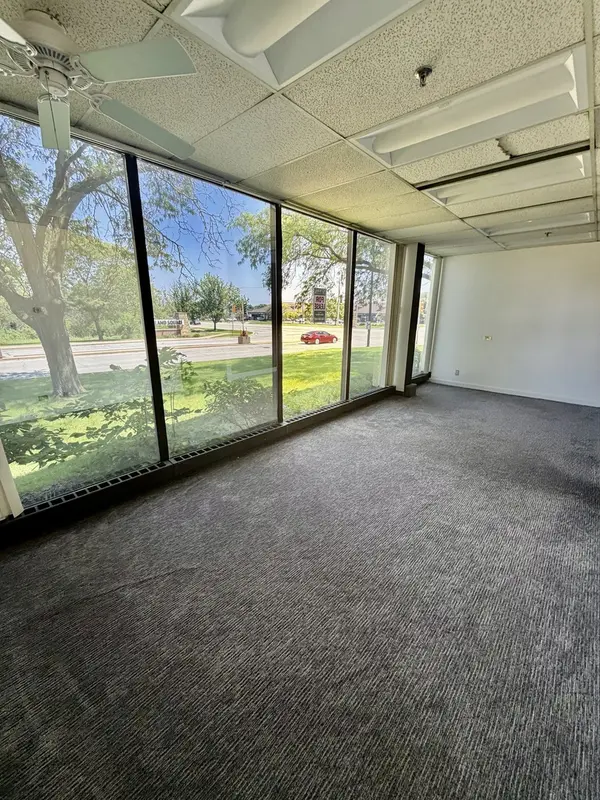 64 ORLAND SQUARE DR #110, Orland Park, IL 60462