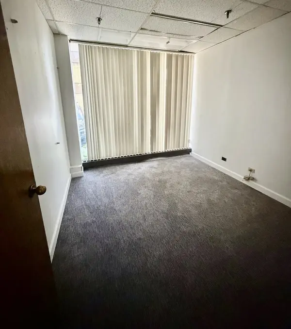 64 ORLAND SQUARE DR #110, Orland Park, IL 60462