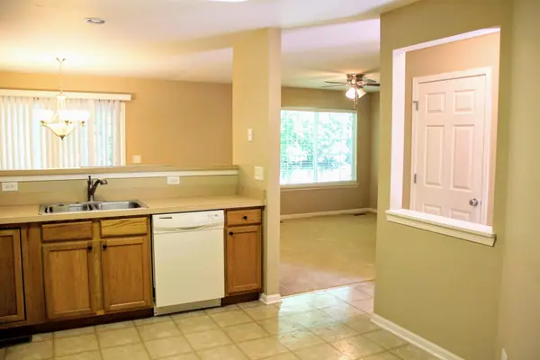 32427 N MACKINAC LN, Lakemoor, IL 60051