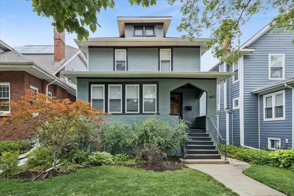 847 N Cuyler AVE, Oak Park, IL 60302
