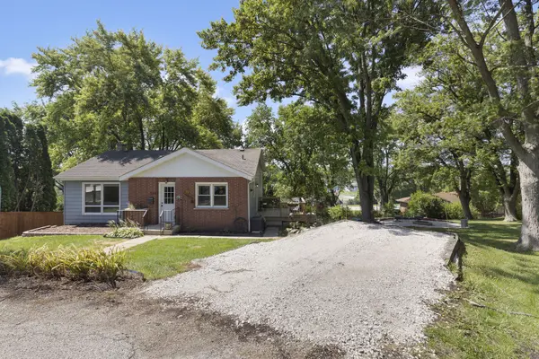110 Cheri LN, Antioch, IL 60002