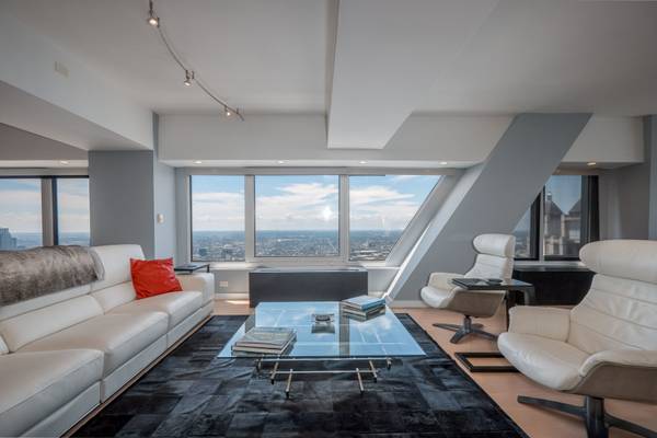 175 E Delaware PL #7201-7202, Chicago, IL 60611