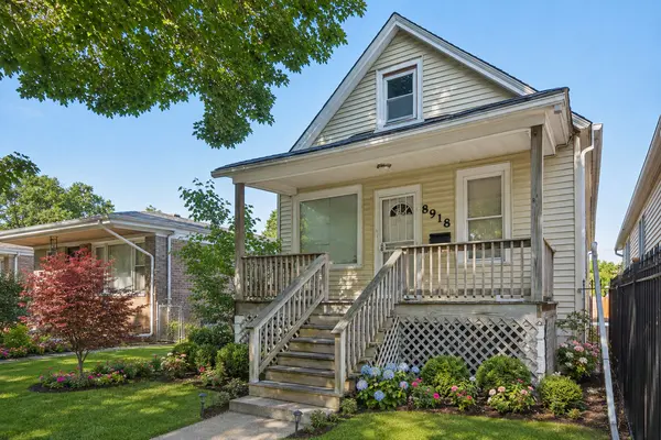 8918 S Woodlawn AVE, Chicago, IL 60619