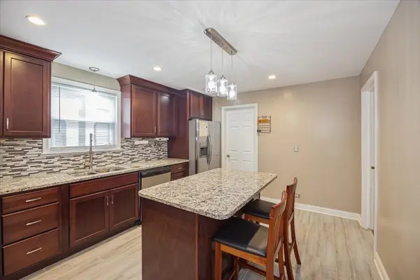 11004 Menard AVE, Chicago Ridge, IL 60415