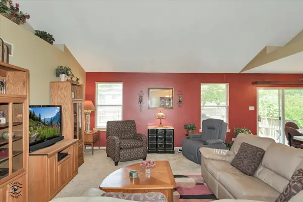 1407 Peacock LN, Plainfield, IL 60586