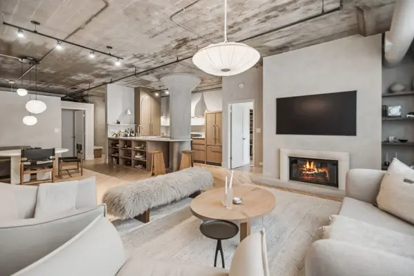 411 W Ontario ST #322, Chicago, IL 60654