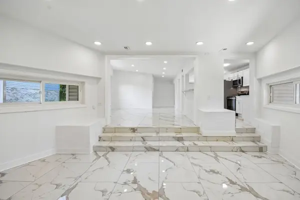 Address not disclosed, Hazel Crest, IL 60429