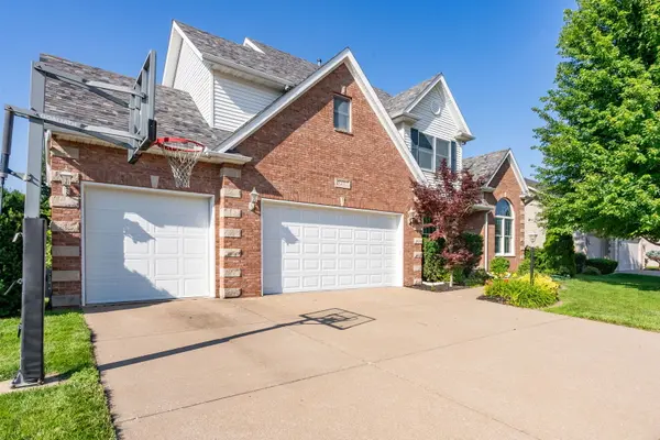 3212 Summertree AVE, Bettendorf, IA 52722