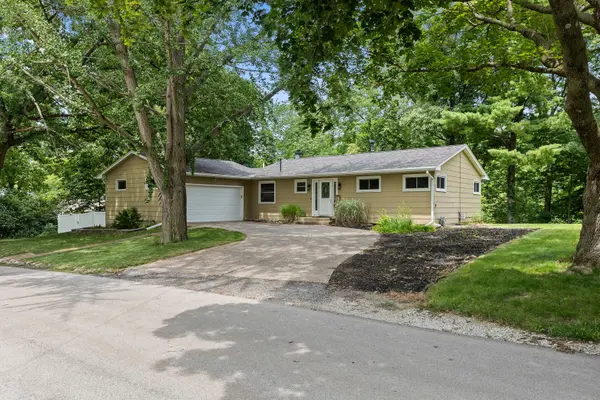113 31ST AVE, Moline, IL 61265