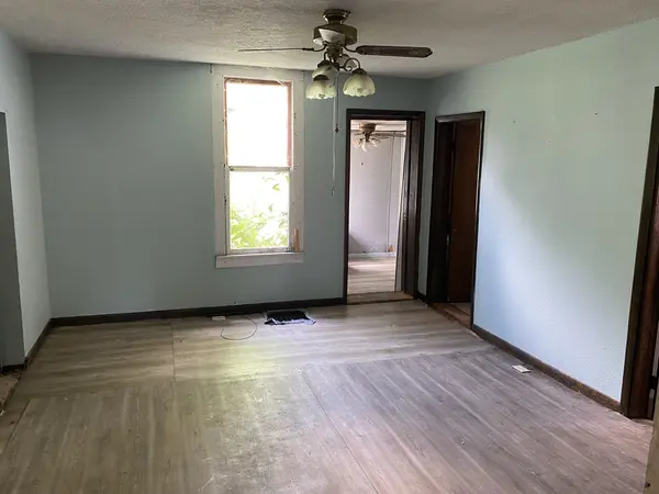 967 N Noble ST, Virden, IL 62690