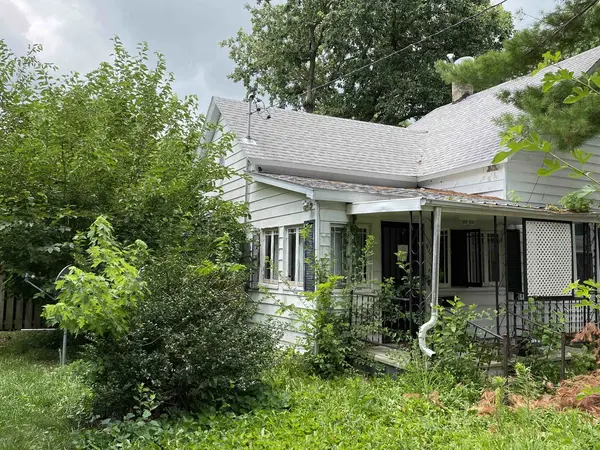 967 N Noble ST, Virden, IL 62690
