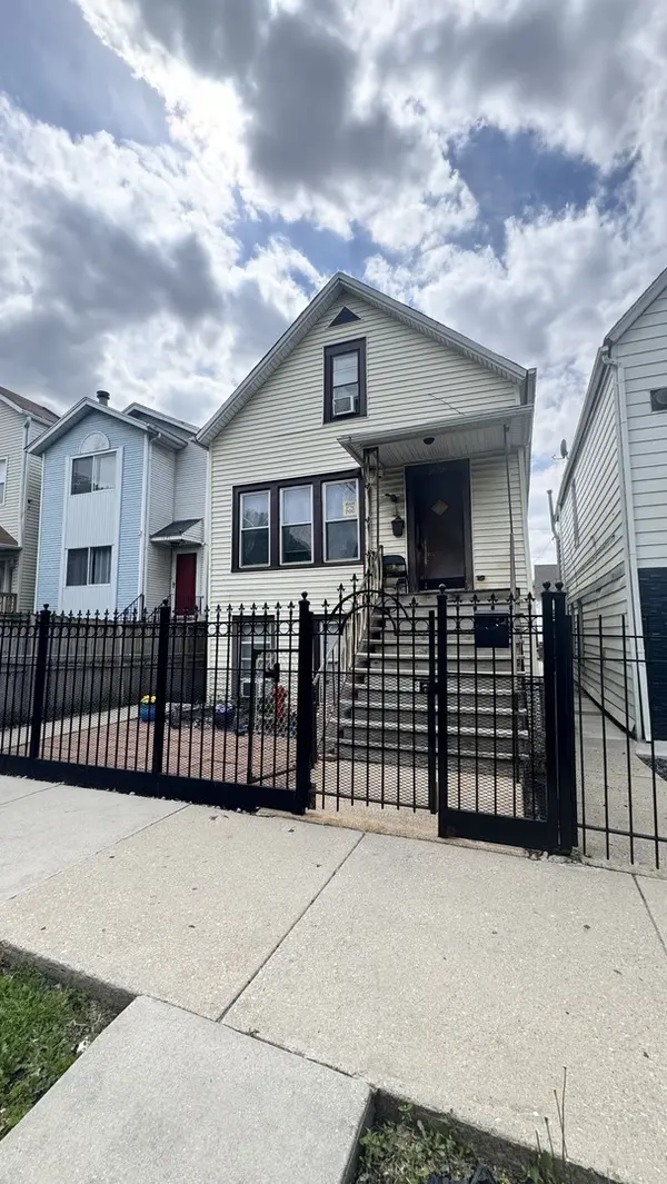 1638 N Campbell AVE, Chicago, IL 60647