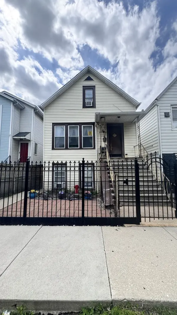 1638 N Campbell AVE, Chicago, IL 60647