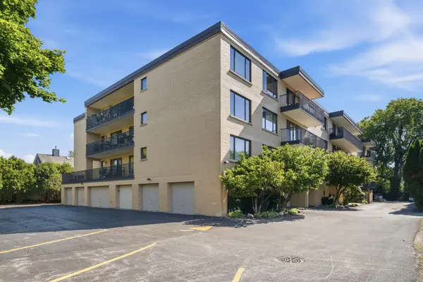 1534 Mcdaniels AVE #3E, Highland Park, IL 60035
