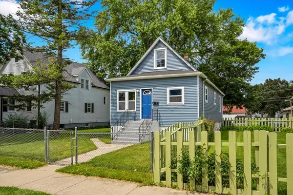 1428 Victoria AVE, North Chicago, IL 60064
