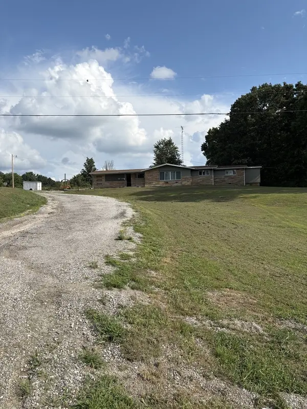 19413 E Illinois Highway 15 HWY, Mt Vernon, IL 62864