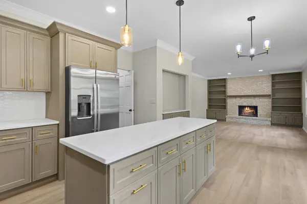 10414 Country LN, Beach Park, IL 60087