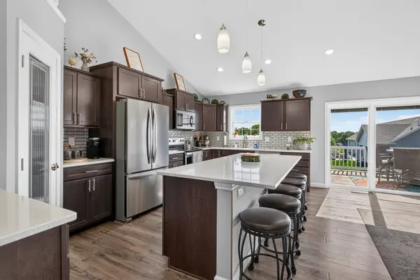 3525 Tower CT, Clinton, IA 52732