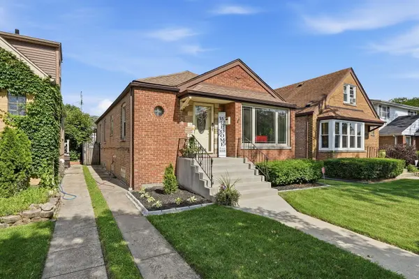 9939 S California AVE, Chicago, IL 60655