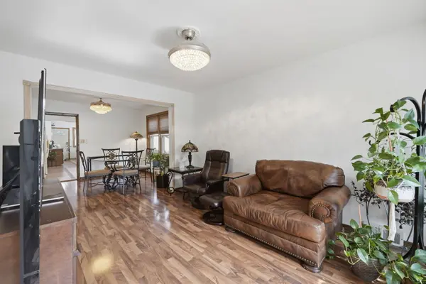 9939 S California AVE, Chicago, IL 60655