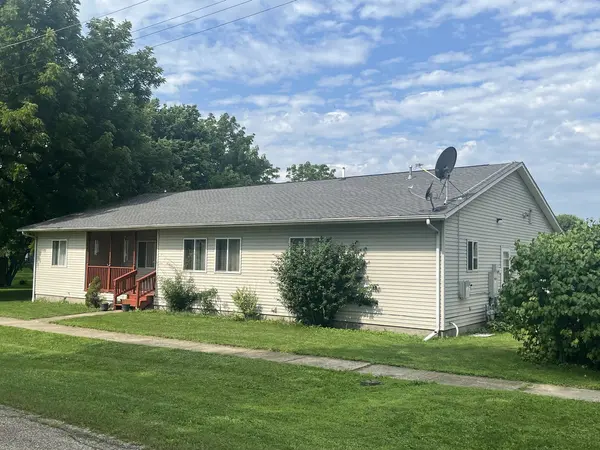 319 N 4th ST, Neponset, IL 61345