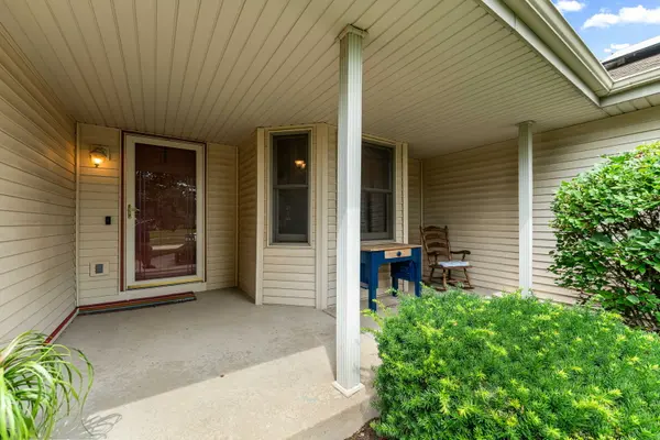3636 Adler LN, Rockford, IL 61114