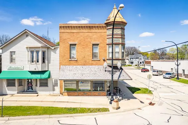 000 E Lincoln ST, Waterman, IL 60556