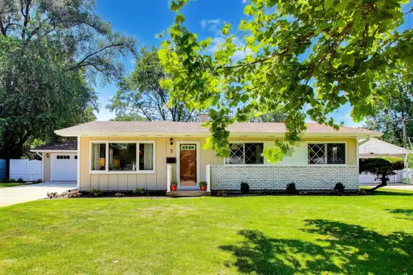 3 Seneca DR, Montgomery, IL 60538