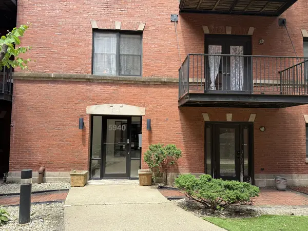 5940 S King DR #2E, Chicago, IL 60637