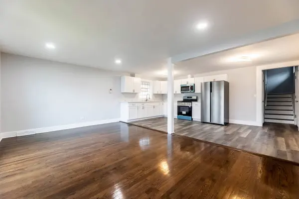 11619 S Aberdeen ST, Chicago, IL 60643