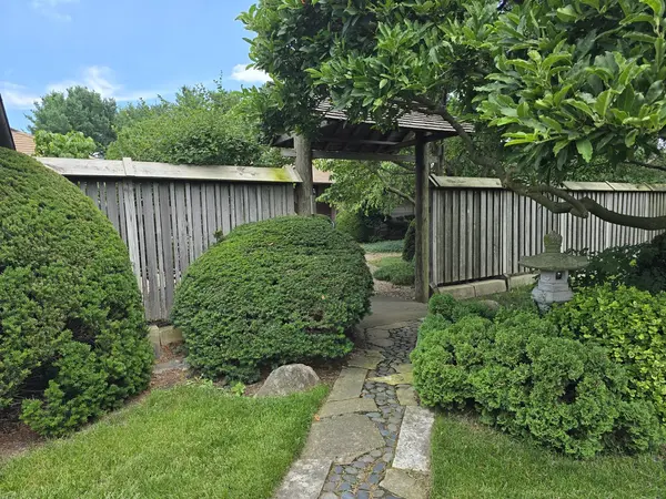 3206 S 1st ST, Champaign, IL 61822