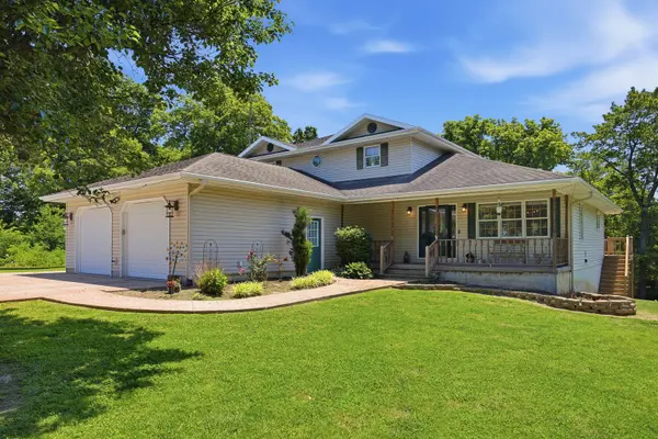 169 State Highway 128, Cowden, IL 62422