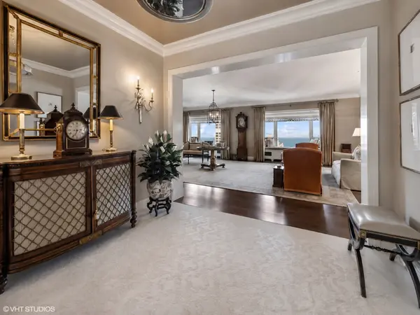 800 N MICHIGAN AVE #3501, Chicago, IL 60611