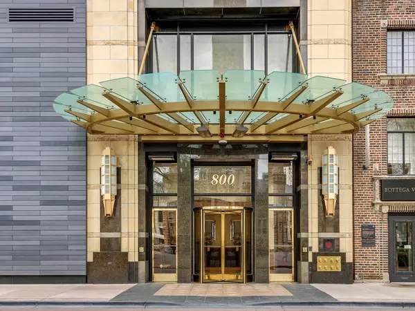 800 N MICHIGAN AVE #3501, Chicago, IL 60611