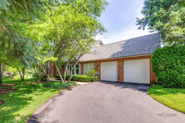 1138 Lynette DR, Lake Forest, IL 60045