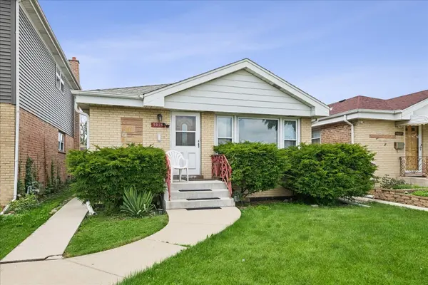 5026 N Michigan AVE, Schiller Park, IL 60176