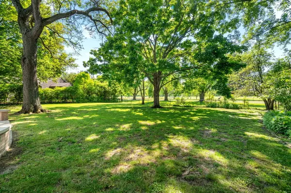 1360 Sunview LN, Winnetka, IL 60093