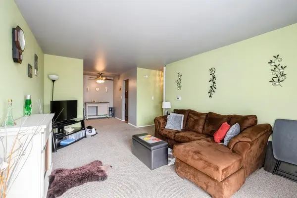 314 Lathrop AVE #303, Forest Park, IL 60130