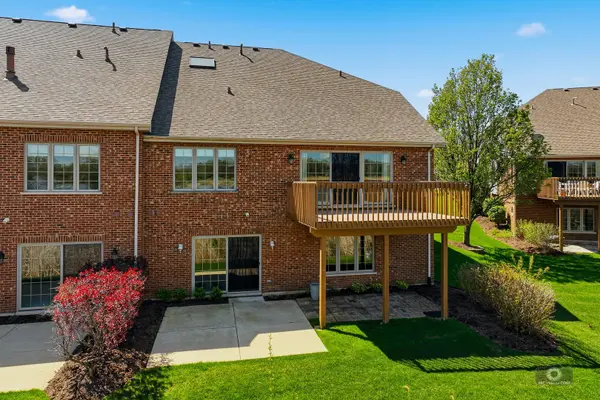 12198 Oxford CT, Lemont, IL 60439