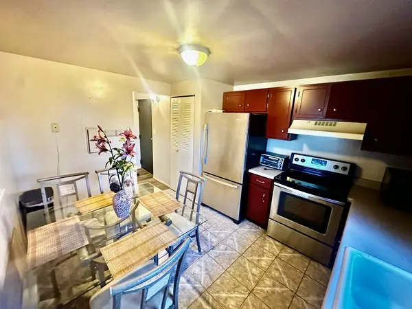 850 Des Plaines AVE #409, Forest Park, IL 60130