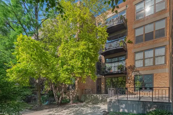 1330 W MONROE ST #108, Chicago, IL 60607