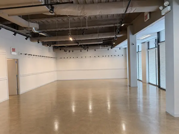 4420 N Clark ST #GF, Chicago, IL 60640