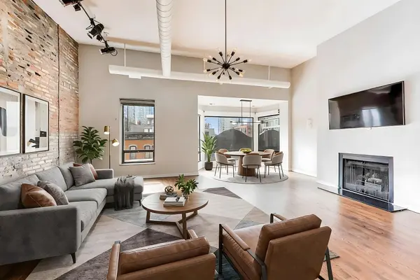 503 N Wells ST #3, Chicago, IL 60654