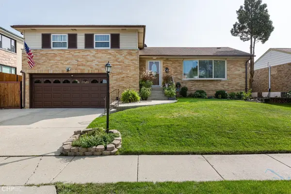 120 Concord DR, Melrose Park, IL 60160