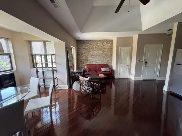 4819 S Prairie AVE #3, Chicago, IL 60615