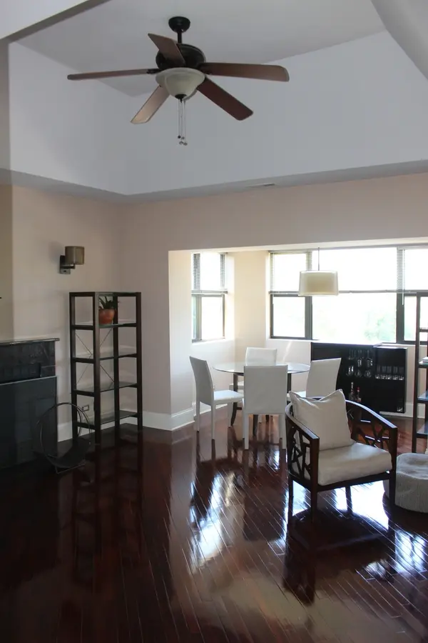 4819 S Prairie AVE #3, Chicago, IL 60615